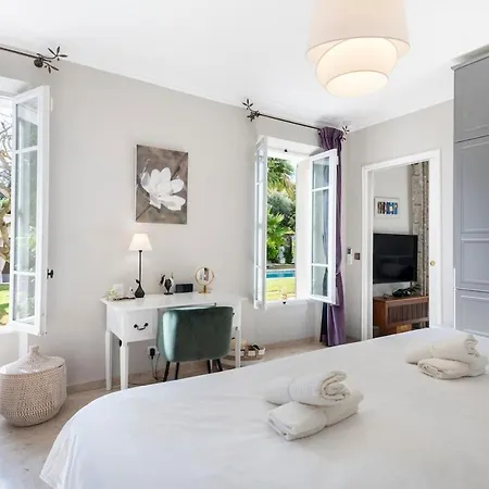 Petit Cap D'antibes * Αντίμπ